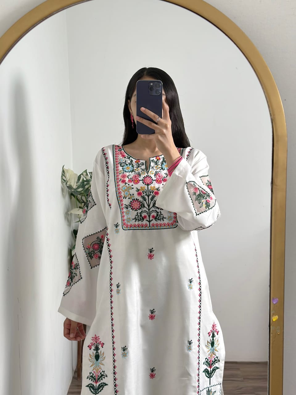 PURE LAWN EID ARRIVAL S U M M E R C O L L E C T I ON
