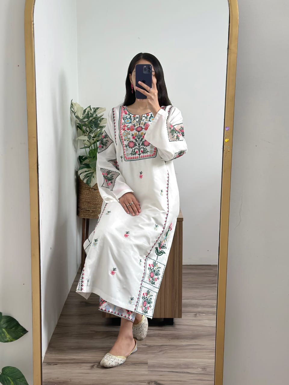 PURE LAWN EID ARRIVAL S U M M E R C O L L E C T I ON