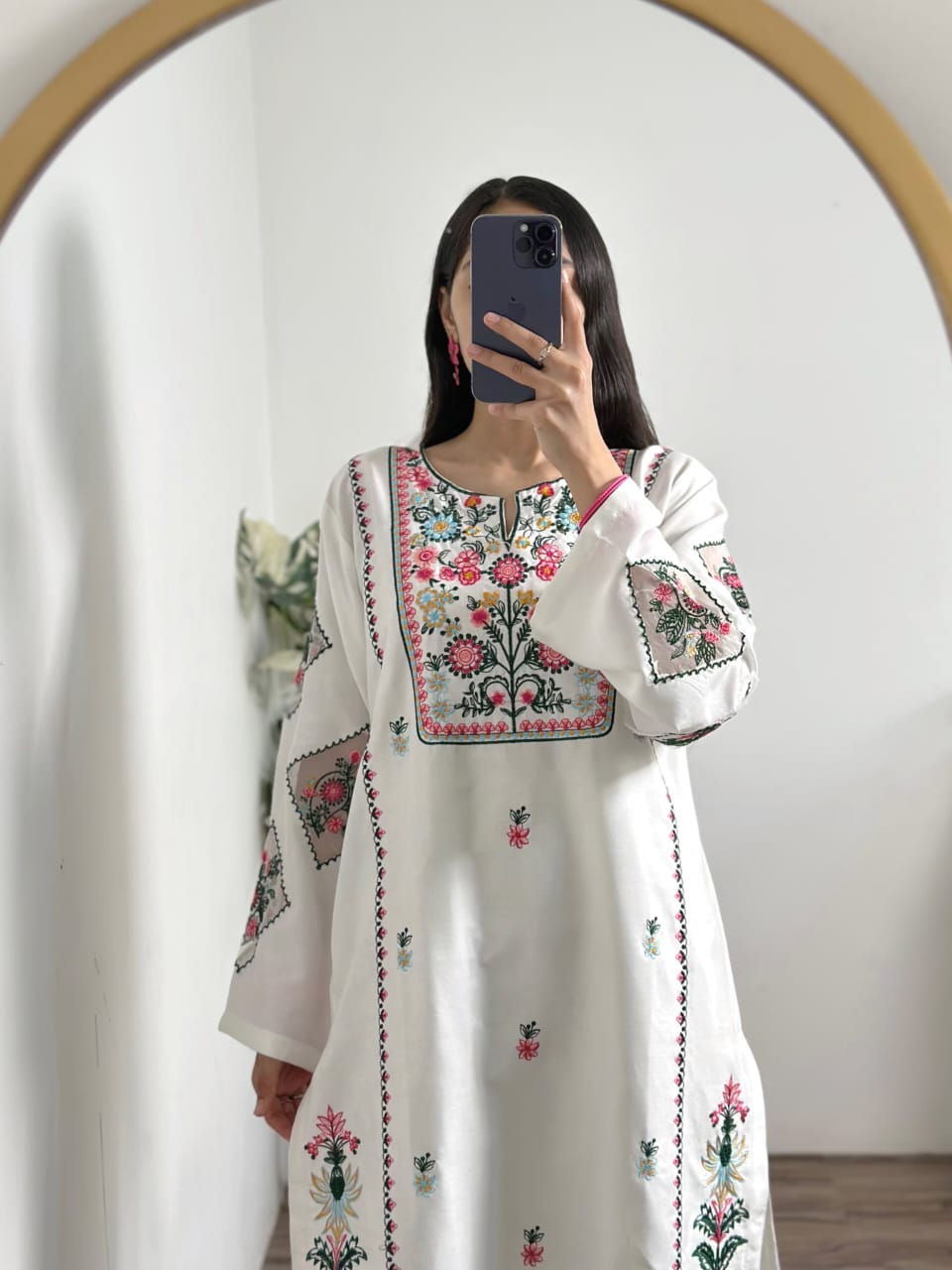 PURE LAWN EID ARRIVAL S U M M E R C O L L E C T I ON
