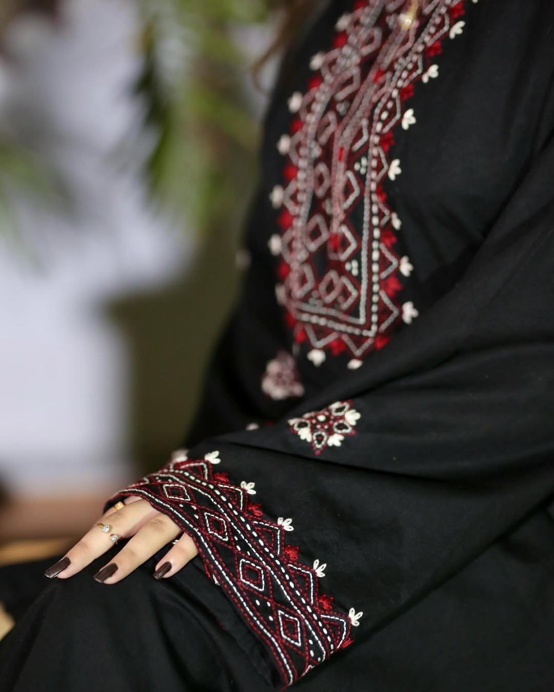 BLACK LUX 2PC STICHED SUIT