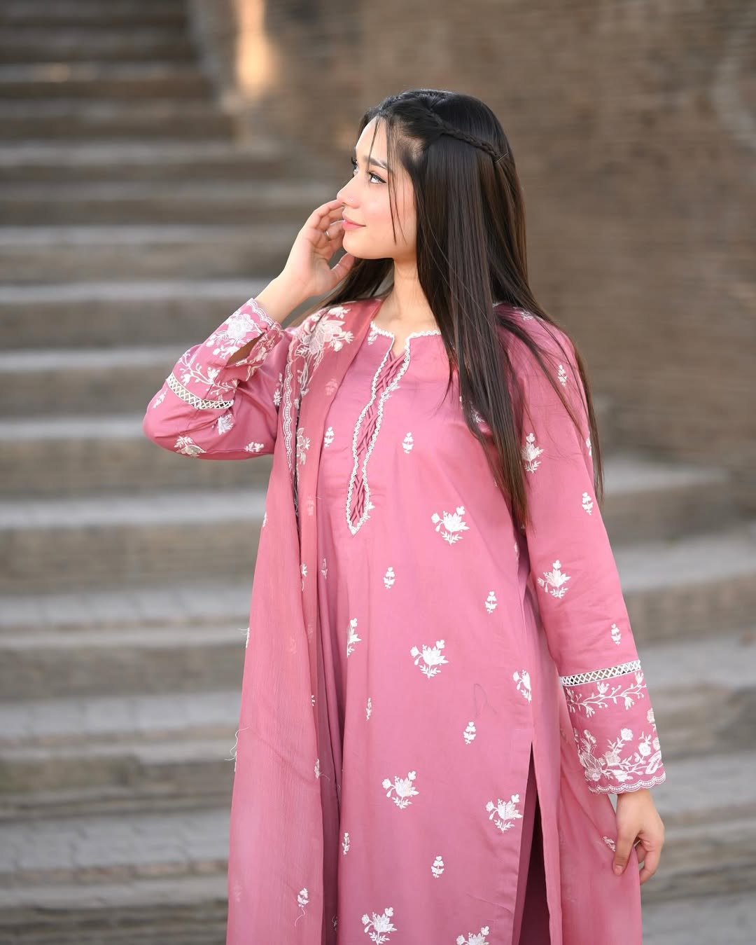 NAZNEEN EMBROIDERY 3PC SUMMER COLLECTION