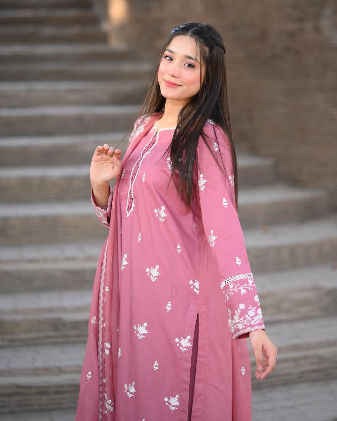 NAZNEEN EMBROIDERY 3PC SUMMER COLLECTION